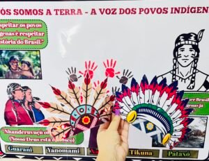 Painel e Cocar Indígena: Uma homenagem visual e educativa